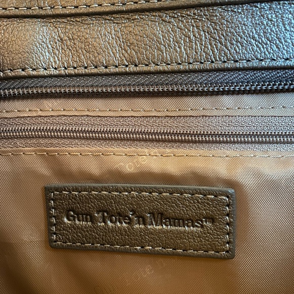 Gun Tote’n Mamas Park Avenue Tote Gun Metal - Picture 3 of 5